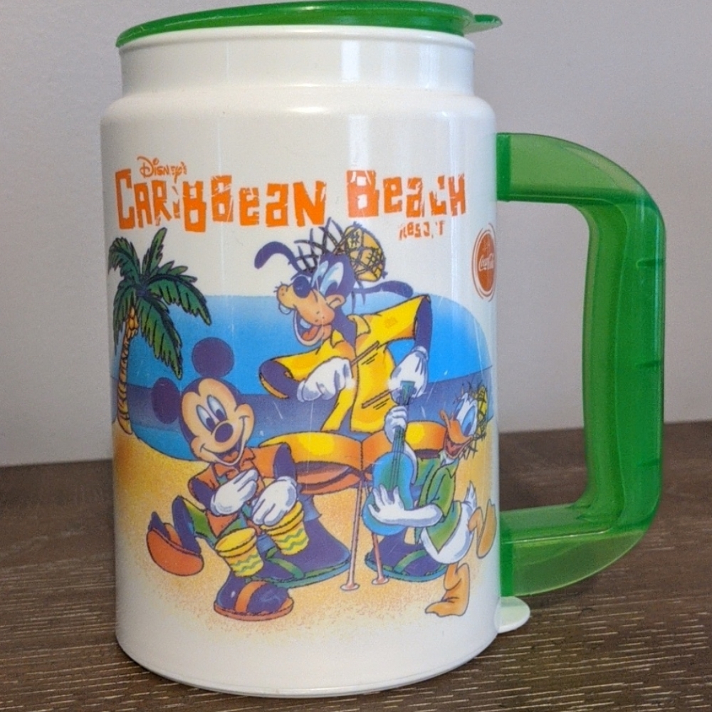 EUC!  Disney Refillable 16 oz Caribbean Beach Mug